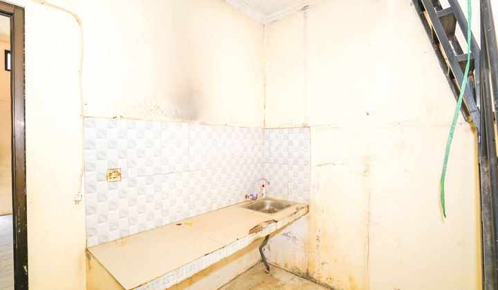 Rumah Seken Strategis 3 Menit ke Gerbang Tol Kukusan 1 Siap Huni J35162 2