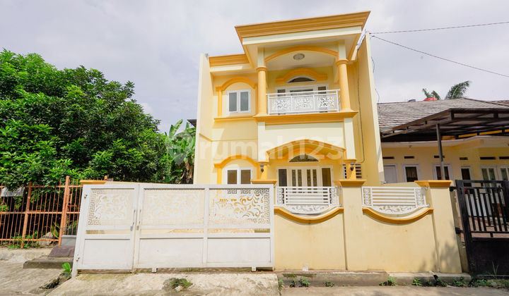 Rumah 2 Lt SHM Strategis dekat Plasa Cibubur Siap Huni J-35024 Rumah 2 Lt SHM Strategis dekat Plasa Cibubur Siap Huni J-35024