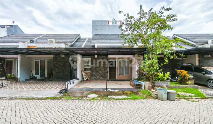 Rumah 5 Menit ke Metropolitan Mall Cibubur Siap Huni Dibantu KPR J-37744