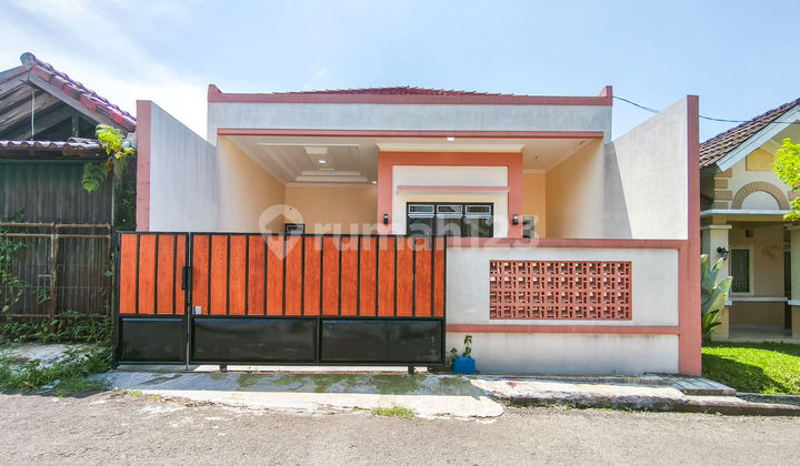 East-facing House LT 120 Ready to Occupy 16 Minutes to Cilebut Station Assisted with Mortgage J-35540 East-facing House LT 120 Ready to Occupy 16 Minutes to Cilebut Station Assisted with Mortgage J-35540