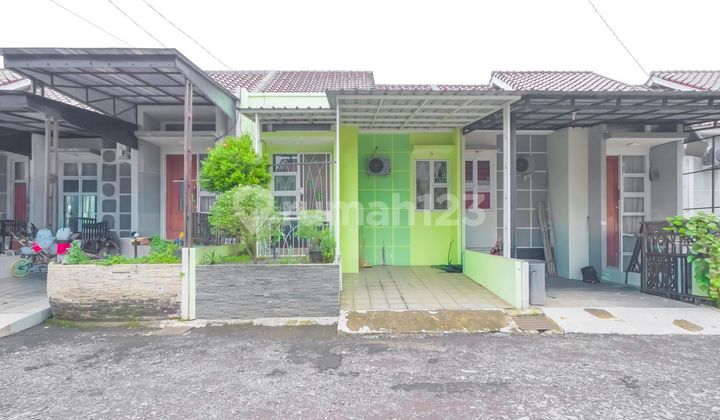 Rumah Siap KPR 15 Menit ke Living Plaza Pamulang Hadap Selatan J33068 Rumah Siap KPR 15 Menit ke Living Plaza Pamulang Hadap Selatan J33068