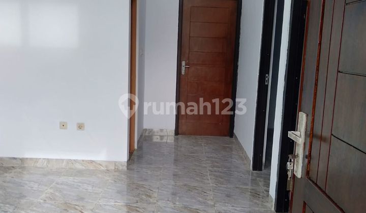 Rumah Strategis 15 Mnt ke Mall Paradise Walk Serpong Hadap Timur J-30577 2