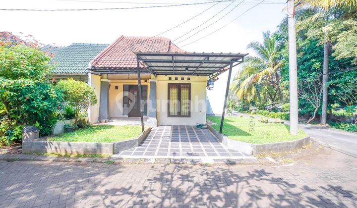 Rumah Hook LT 125 di Depok 5 Menit ke RSU Brawijaya Hadap Utara J31669 1