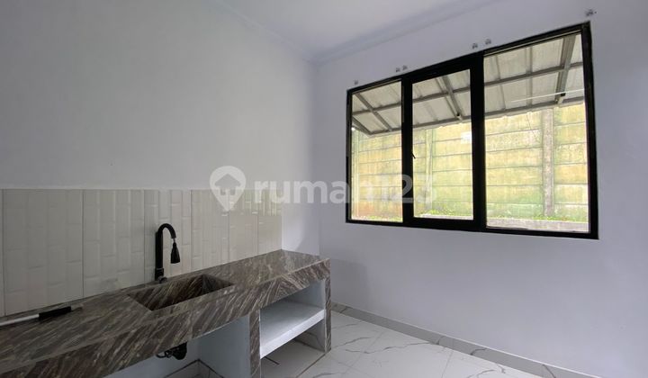 House 10 Minutes to AEON Kota Wisata Ready to Live In with KPR J-34300 Assistance