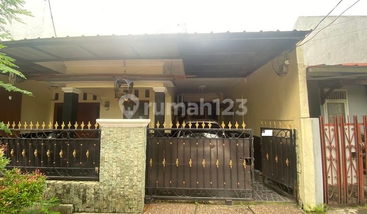 Rumah LB 180 SHM dekat Pintu Tol Taman Mini Dibantu KPR J-32971