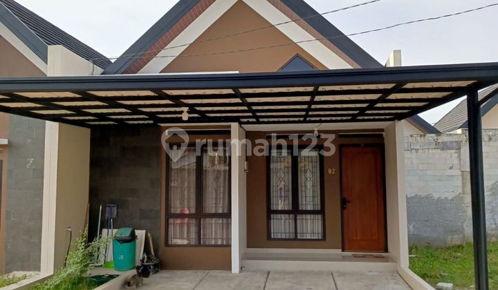 Rumah 1 Lantai SHM 11 Menit ke Mall Paradise Walk Serpong Hadap Utara J37376 Rumah 1 Lantai SHM 11 Menit ke Mall Paradise Walk Serpong Hadap Utara J37376