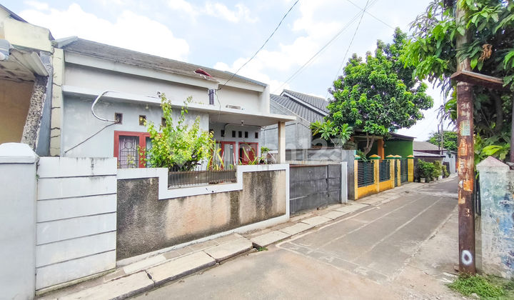 Land Area 122 East-Facing House 10 Minutes to Pondok Ranji Toll Gate J-37088 Land Area 122 East-Facing House 10 Minutes to Pondok Ranji Toll Gate J-37088