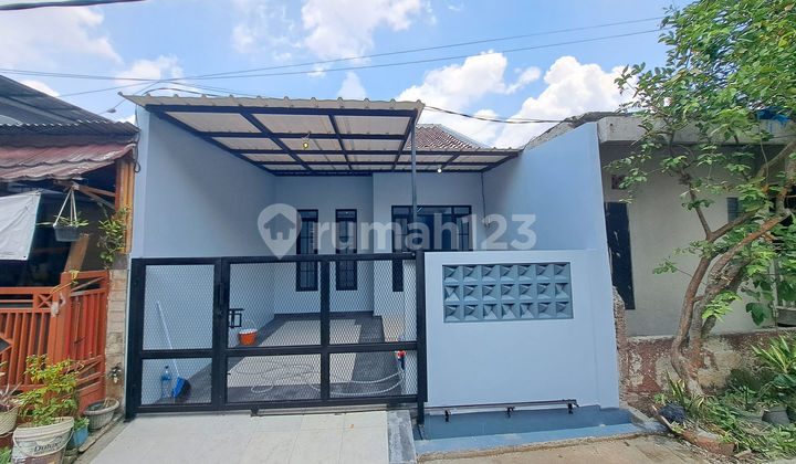 Rumah 16 Menit ke Mall Paradise Walk Serpong Dibantu KPR J-37095 1
