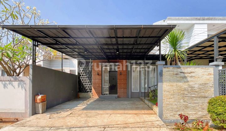 Rumah LT 120 Terawat 15 Menit ke Stasiun Depok 1 Lt Hadap Utara J24445
