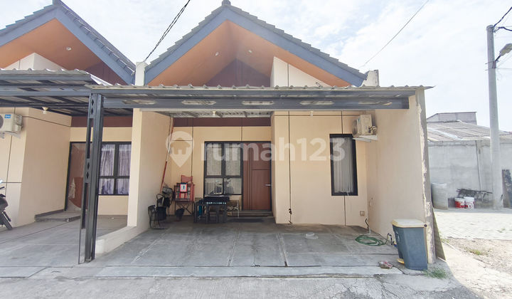 Strategic Flood-Free House 11 Minutes to Taman Harapan Baru Plaza J-37421 Strategic Flood-Free House 11 Minutes to Taman Harapan Baru Plaza J-37421