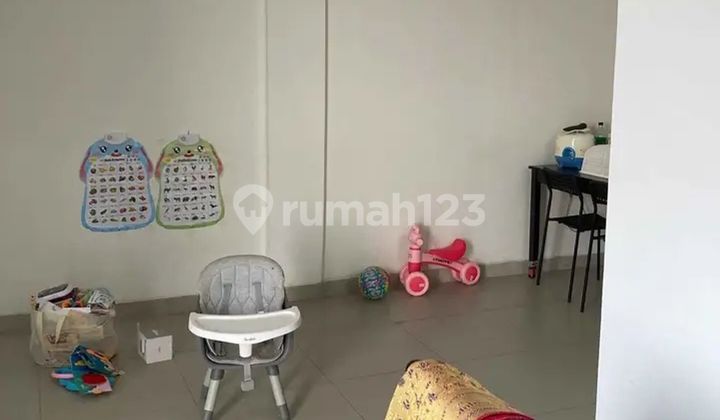 Rumah 6 Menit ke Plaza Cibubur SHM Siap Huni Dibantu KPR J-34553 2