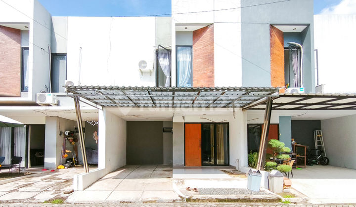 Strategic 2-Story House 17 Minutes to Hermina Serpong Hospital with KPR Assistance J-32607 Strategic 2-Story House 17 Minutes to Hermina Serpong Hospital with KPR Assistance J-32607