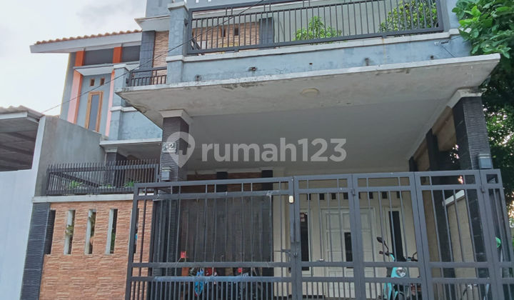Rumah Terawat 3 Lt 14 Menit ke Alia Hospital Depok Hadap Timur J33805 Rumah Terawat 3 Lt 14 Menit ke Alia Hospital Depok Hadap Timur J33805