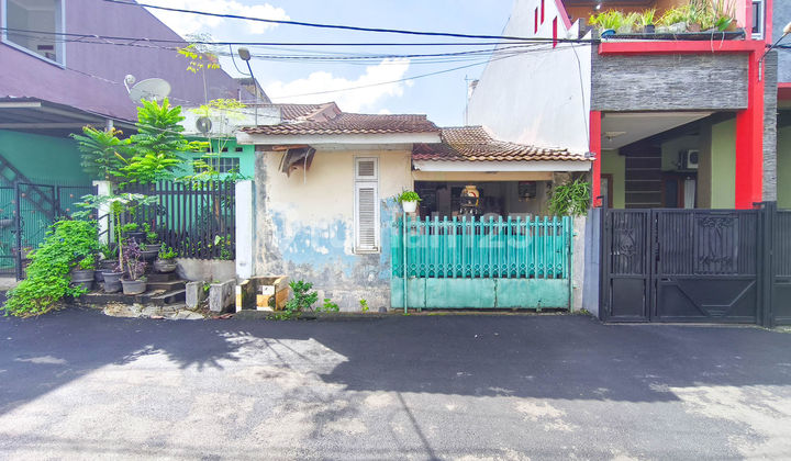 Rumah Minimalis SHM 15 menit ke Pamulang Square Dibantu KPR J35374 Rumah Minimalis SHM 15 menit ke Pamulang Square Dibantu KPR J35374