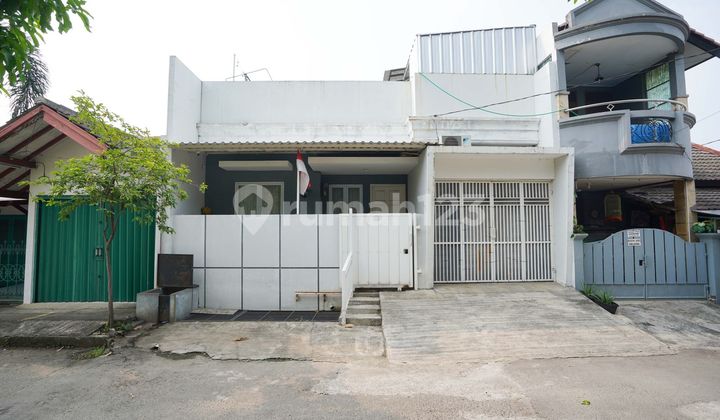 Rumah Luas 10 Menit ke Gerbang Tol Bintaro Viaduct Siap Huni J23604