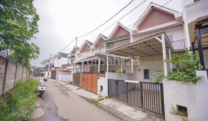 Rumah Terawat 15 Menit ke Gerbang Tol Tambun 2 Lantai Bisa KPR J23637 2