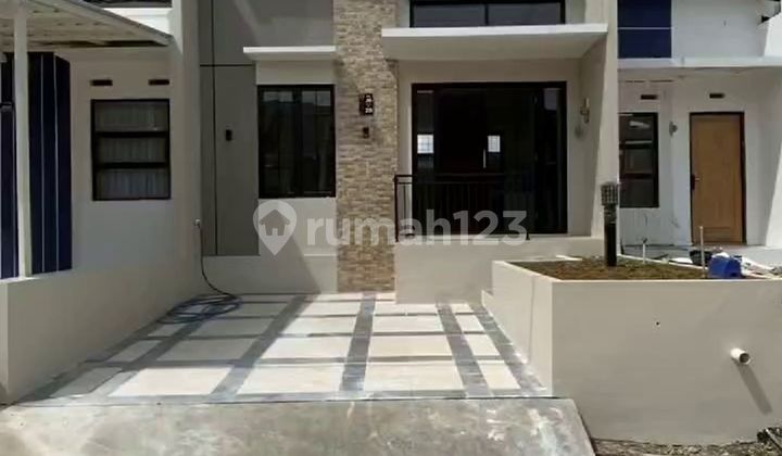 Rumah 15 Menit ke Gerbang Tol Cigombong 1 Hadap Timur Dibantu KPR J-30842 Rumah 15 Menit ke Gerbang Tol Cigombong 1 Hadap Timur Dibantu KPR J-30842