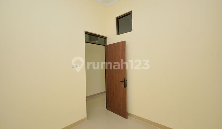 2-Story House with SHM 10 Minutes to Plaza Taman Harapan Baru Assisted with Mortgage J-35820