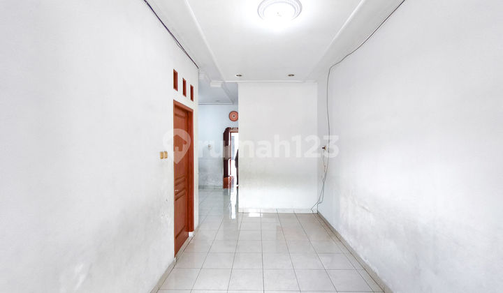 Rumah Luas LT 270 Akses Dekat Pintu Tol Kebon Jeruk 2 Siap Huni J40195 1
