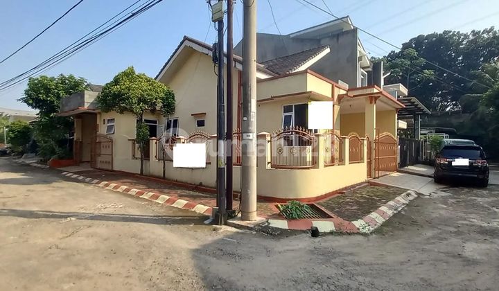 Rumah Hadap Timur LT 177 Siap KPR 5 menit ke RS Citra Medika Depok J-36237