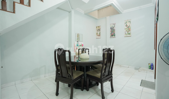 Perumahan Kembangan Baru Rumah 2 Lantai Sudah Renovasi SHM 3