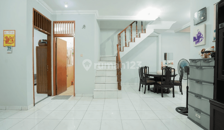 Perumahan Kembangan Baru Rumah 2 Lantai Sudah Renovasi SHM 23