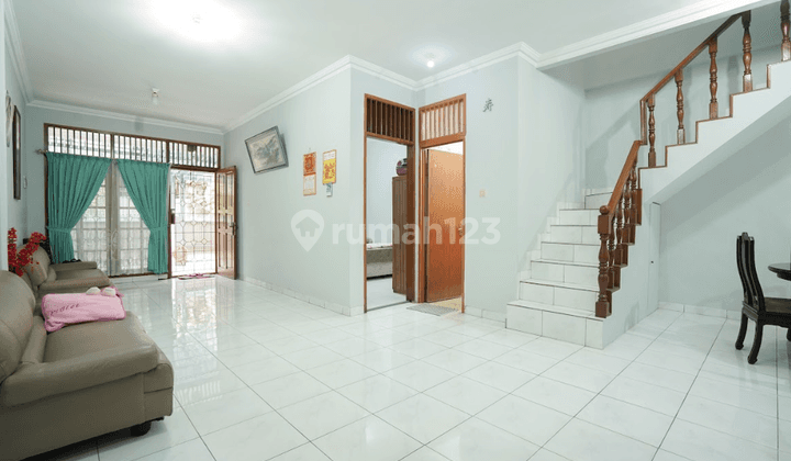 Perumahan Kembangan Baru Rumah 2 Lantai Sudah Renovasi SHM 24