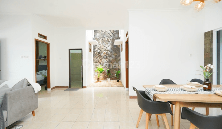 Griya Loka Bsd Dijual Rumah Siap Huni Semi Furnished SHM Nego 20
