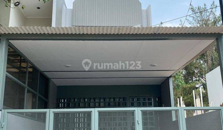 Rumah SHM Modern 15 Mnt ke The Breeze BSD City Siap KPR J20540 1