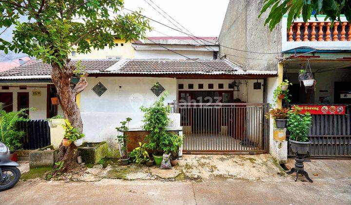 Rumah Seken Terawat 12 Menit ke Pintu Tol Jelupang SHM Hadap Utara J19247 1