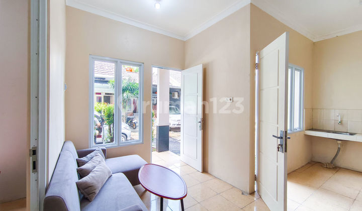 Rumah 2 Lt Hadap Selatan 15 Mnt ke Cibinong City Mall Dibantu KPR J-34115 2