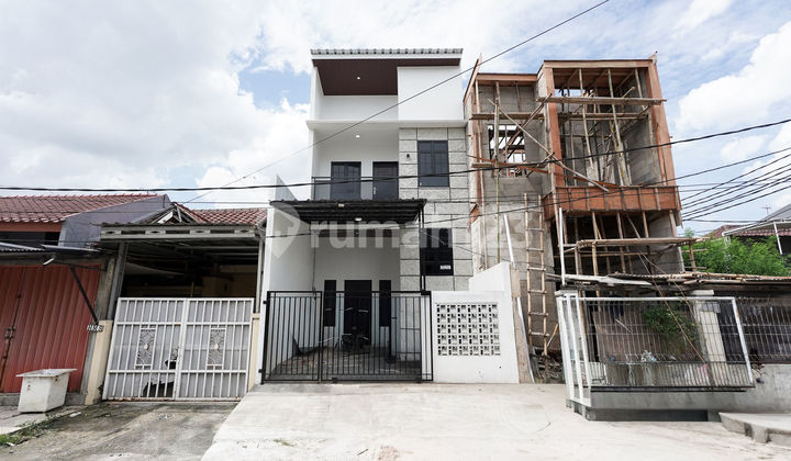 Rumah Minimalis 15 Menit ke Eka Hospital Harapan Indah bisa KPR J39971