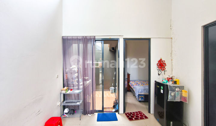 Rumah Strategis 10 Menit ke Gerbang Tol Pamulang 2 KT Siap Huni J44187 2