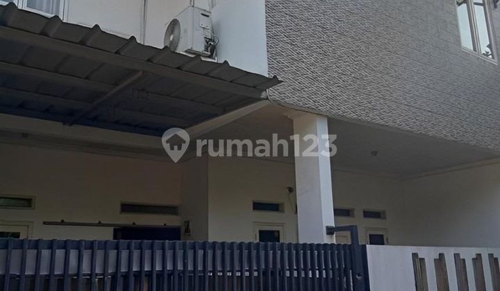 Rumah SHM Terawat 13 Menit ke Living Plaza Pamulang Hadap Timur J41367 Rumah SHM Terawat 13 Menit ke Living Plaza Pamulang Hadap Timur J41367