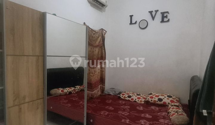 Rumah 12 Menit ke The Park Sawangan SHM Dibantu KPR J-31531 2