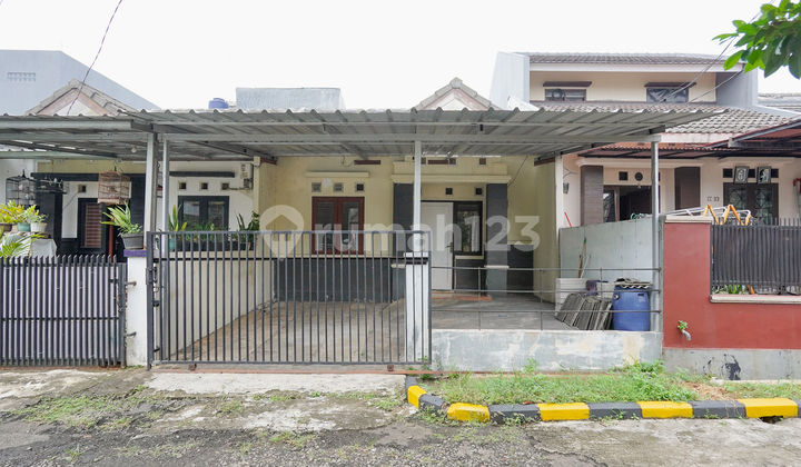 Rumah 15 Menit ke The Park Sawangan Siap Huni Dibantu KPR J-35975 Rumah 15 Menit ke The Park Sawangan Siap Huni Dibantu KPR J-35975