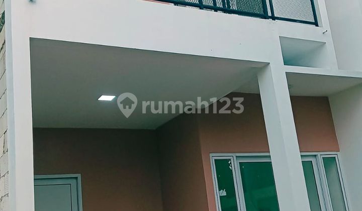 Rumah 2 Lantai Dekat Terminal Pondok Cabe Siap Huni Dibantu KPR J32792 Rumah 2 Lantai Dekat Terminal Pondok Cabe Siap Huni Dibantu KPR J32792