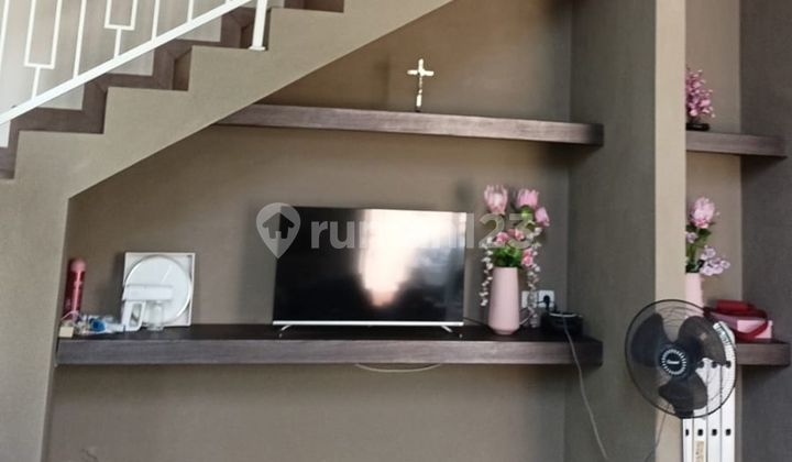 Rumah Luas LT 150 Akses Dekat Stasiun Bekasi Timur Siap Huni J18824 2