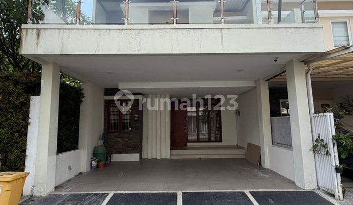 2-Storey House, Freehold Title, 11 Minutes to Kelapa Gading 2 Mall, Ready to Occupy J40115