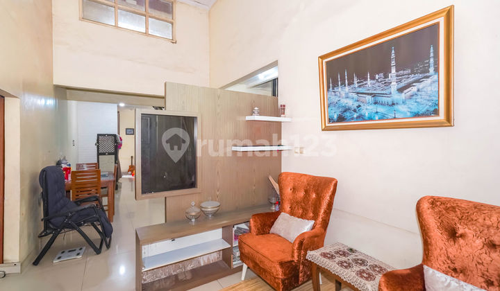 Rumah Luas 15 Menit ke Stasiun Citayam Siap Huni Dibantu KPR J-37606 2