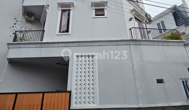 3-Storey House with SHM, 15 Minutes to Aeon Mall Tanjung Barat, KPR Assistance J-43485