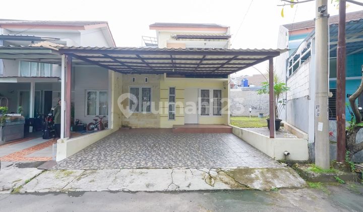 Rumah Strategis di Depok 15 Menit ke Stasiun LT 159 Siap Huni J33499