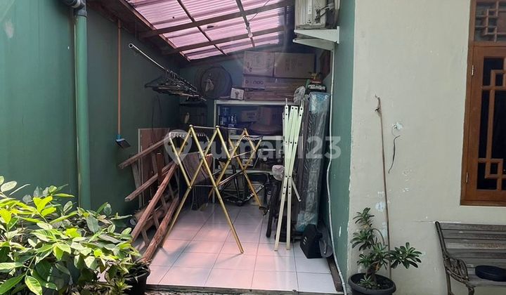 Spacious Land House 7 Minutes to Sawangan Terminal 3 Bedrooms Eligible for Mortgage J27185 2