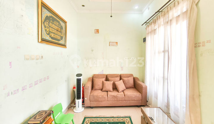 Rumah 2 Lt Hadap Selatan dekat  One Belpark Mall Dibantu KPR J-36865 2