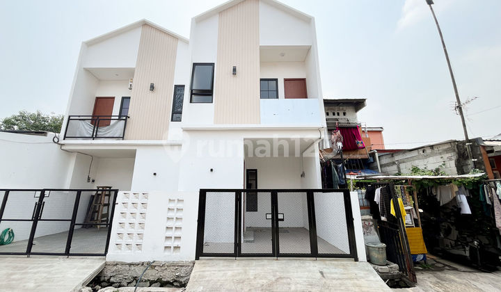 Rumah Siap Huni 15 Menit ke Metropolitan Mall Bekasi Dibantu KPR J36863