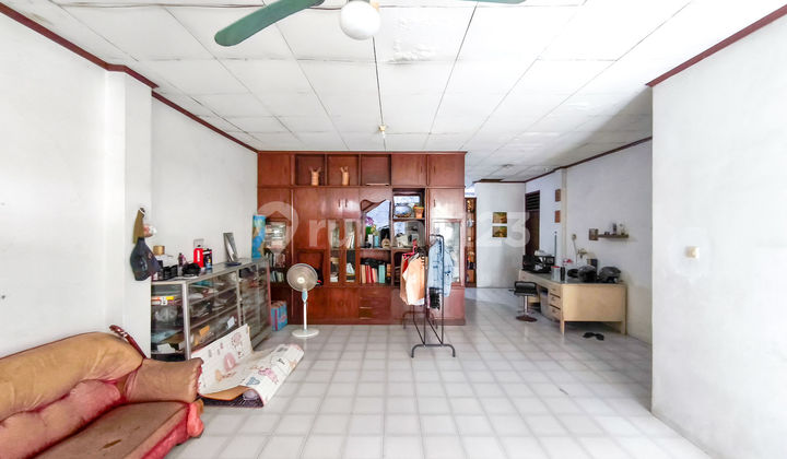 Rumah Luas 4 Kamar 13 Menit ke Stasiun Palmerah Dibantu KPR J42493 2