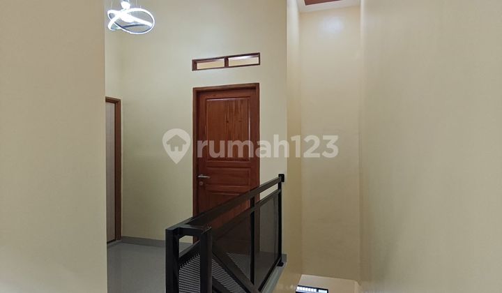 Rumah 10 menit ke Mall Summarecon Bekasi SHM Dibantu KPR J-34409 2