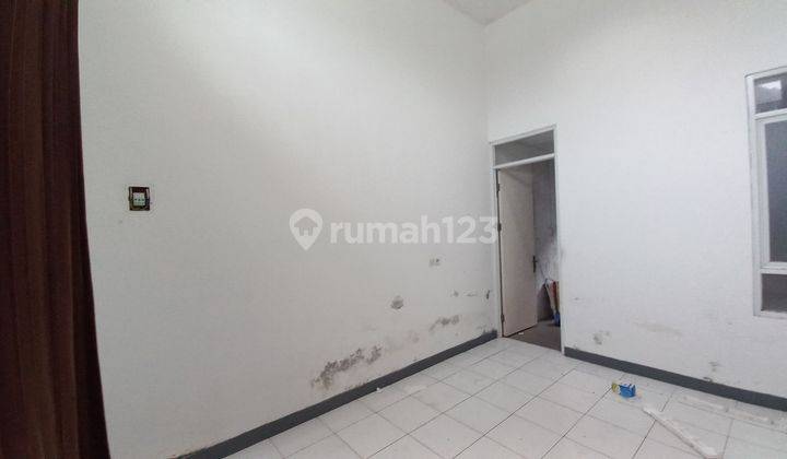 Rumah dekat ke RS Murni Asih Karawaci Harga Nego Siap KPR J-27678 2