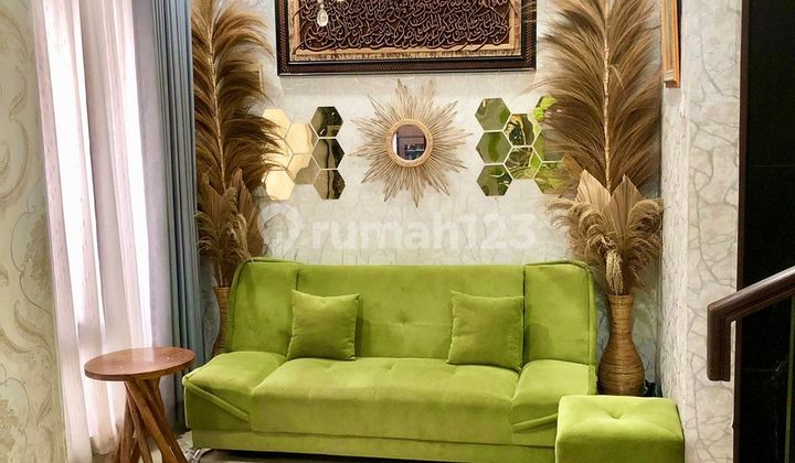 2-Story House with SHM 5 Minutes to Metropolitan Mall Cibubur Assisted with Mortgage J-28577 2