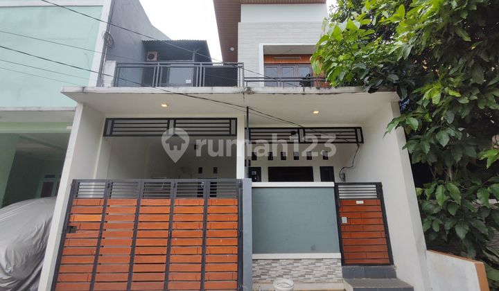 Rumah Terawat SHM 10 Menit ke Gerbang Tol Bogor 2 Hadap Utara J39175 Rumah Terawat SHM 10 Menit ke Gerbang Tol Bogor 2 Hadap Utara J39175